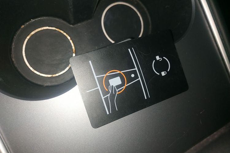 特斯拉 Model 3 2022款 后轮驱动版中控内饰7001