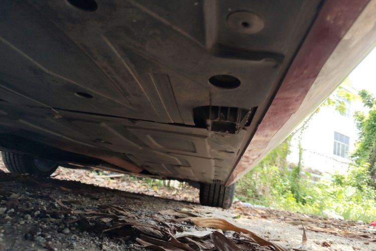 宝马3系 2017款 320i M运动型局部细节9001