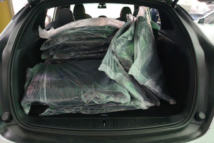 特斯拉 Model X 2019款 长续航版机舱底盘23