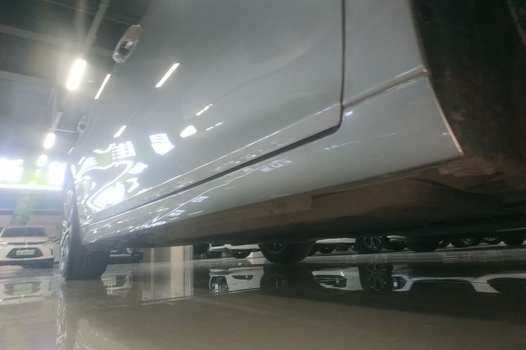 雷克萨斯ES 2022款 200 卓越版局部细节9001