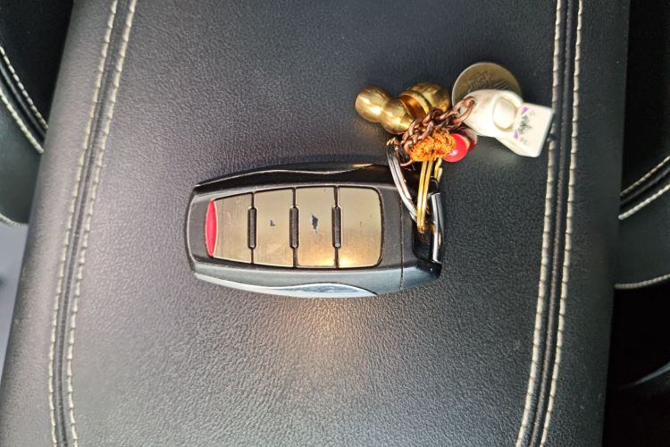 哈弗H6 2021款 第三代 1.5T 自动两驱Max中控内饰11