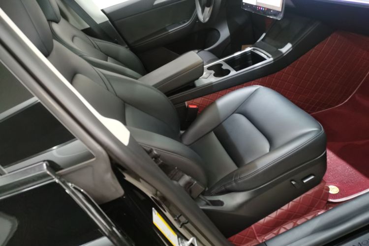 特斯拉 Model Y 2023款 后轮驱动版局部细节41