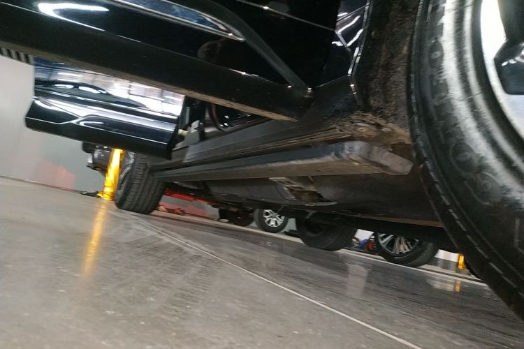 本田UR-V 2017款 370TURBO 四驱尊享版 国V局部细节9001