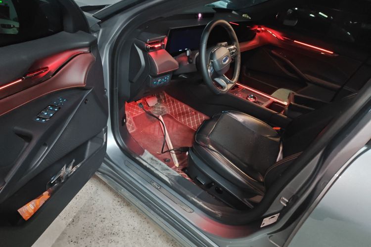 福特 蒙迪欧 2022款 EcoBoost 245 至尊型中控内饰20