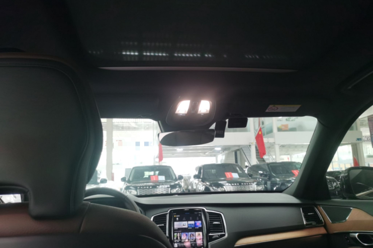 沃尔沃XC90 2023款 B6 智逸豪华版 7座局部细节22