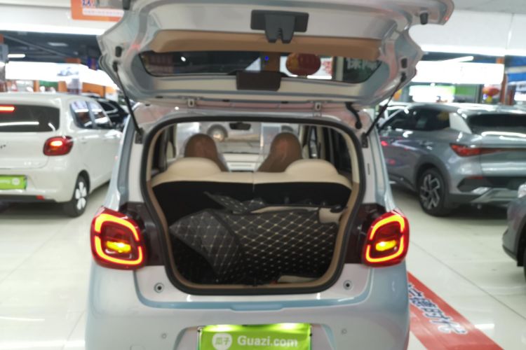 五菱汽车 宏光MINIEV 2025款 四门版 进阶款机舱底盘23