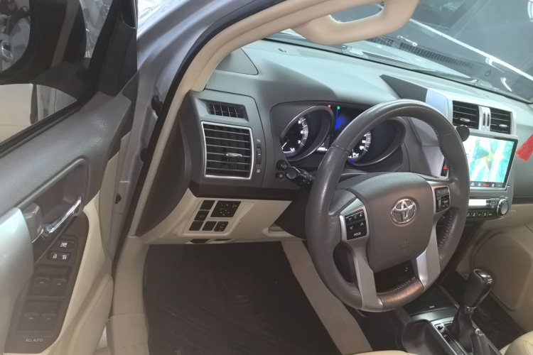 丰田 普拉多 2016款 3.5L 自动TX-L中控内饰7003