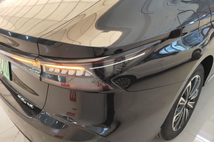 奇瑞 风云A8 2024款 127 驭风版车身外观9