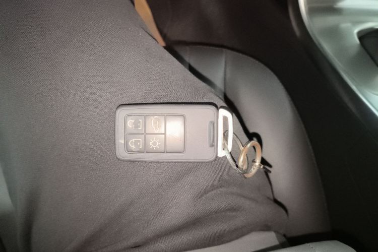 沃尔沃S60 2018款 S60L T3 智进版中控内饰7001