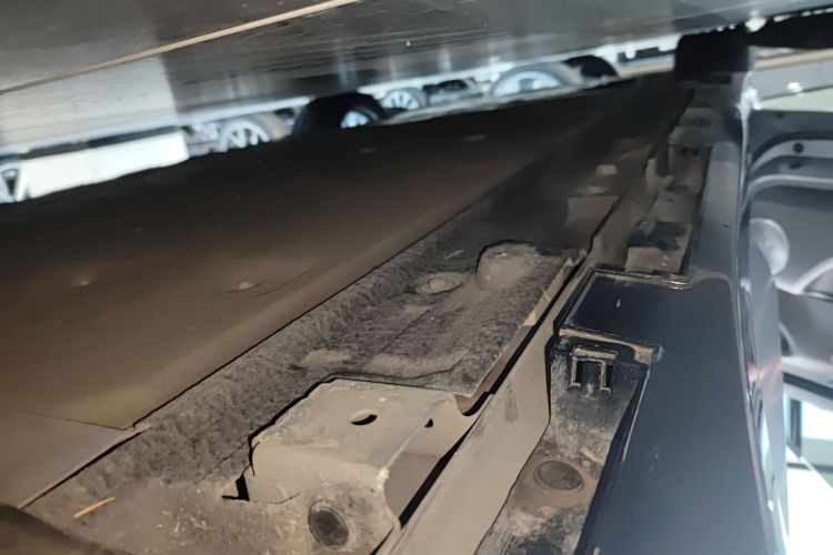 鸿蒙智行 智界S7 2024款 Max RS 四驱性能版局部细节9002