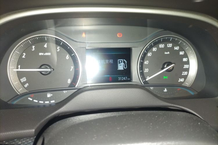 别克 英朗 2021款 改款 典范 1.5L 自动精英型中控内饰15