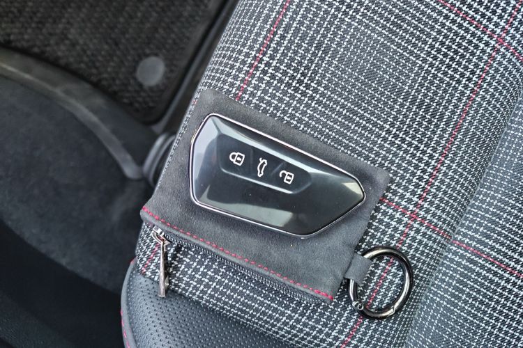 大众 高尔夫GTI 2021款 改款 380TSI DSG GTI中控内饰11