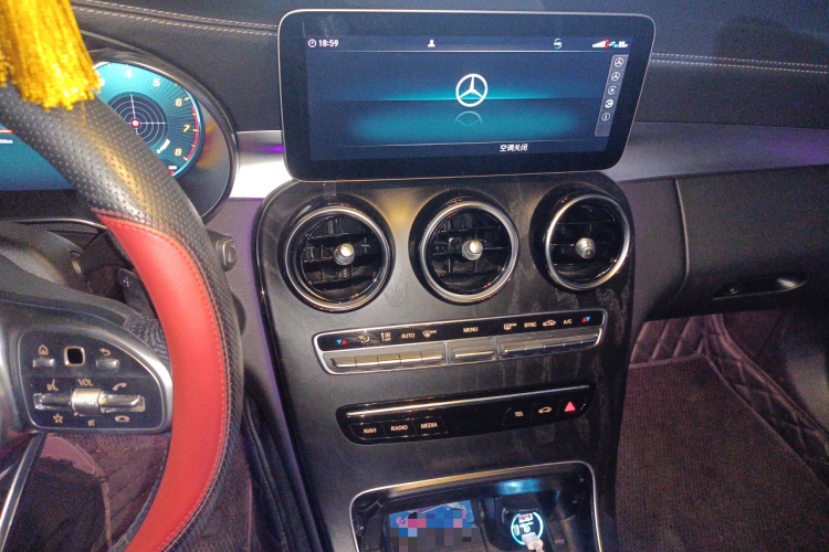 奔驰C级 2020款 改款 C 200 L 时尚型运动版中控内饰16