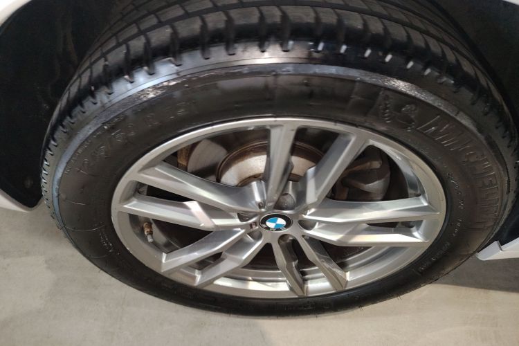 宝马X3 2020款  xDrive28i M运动套装车身外观6002