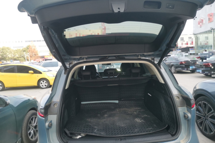 岚图汽车 岚图FREE 2021款 四驱标准纯电专属豪华套装机舱底盘23