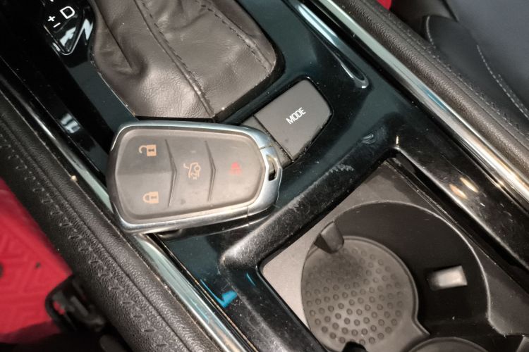 凯迪拉克ATS-L 2016款 25T 舒适型中控内饰7001