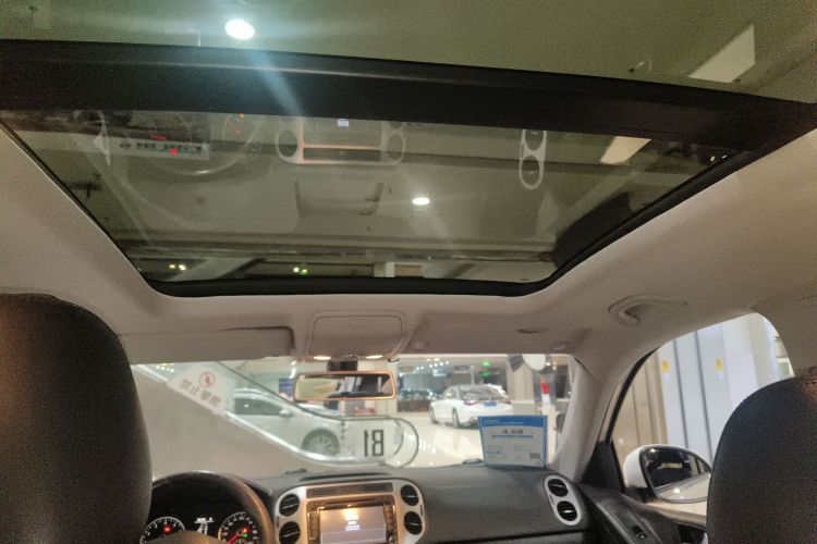 大众 途观 2015款 1.8TSI 自动四驱舒适版中控内饰22