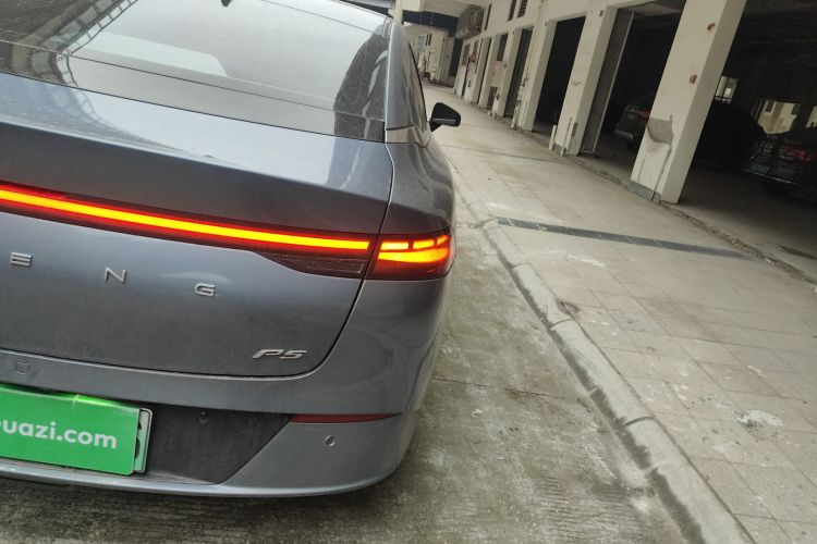 小鹏P5 2024款 500Pro版车身外观9