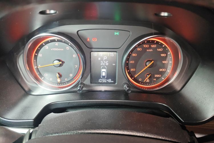 汉腾汽车 汉腾X5 2018款 1.5T CVT豪华版中控内饰14