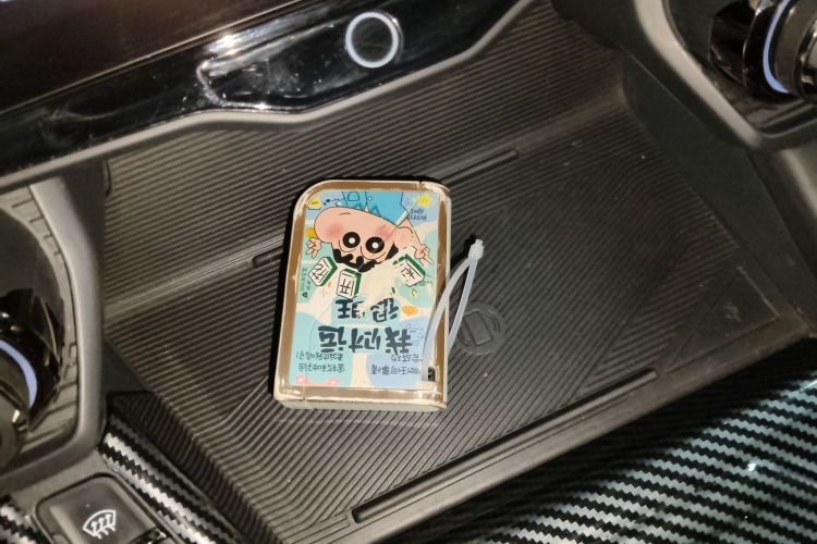 领克05 2022款 2.0TD 四驱劲Halo中控内饰7001