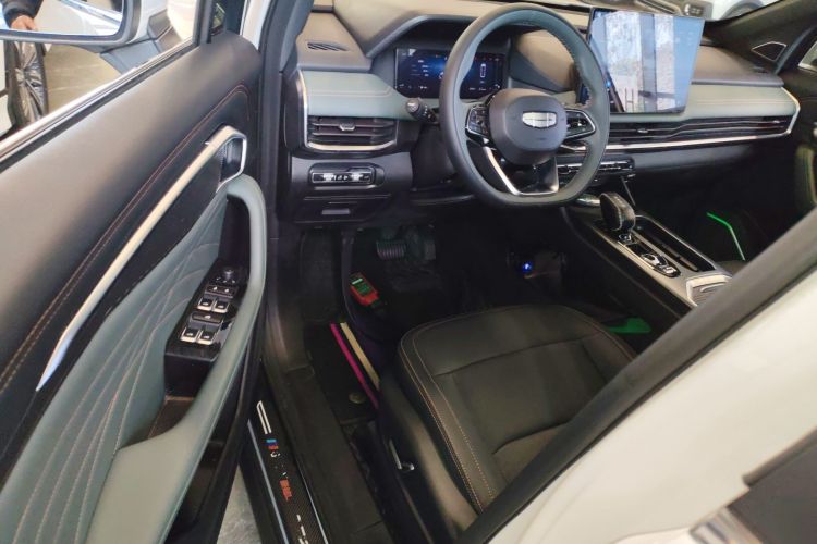 吉利汽车 豪越L 2024款 2.0T DCT尊贵型中控内饰20