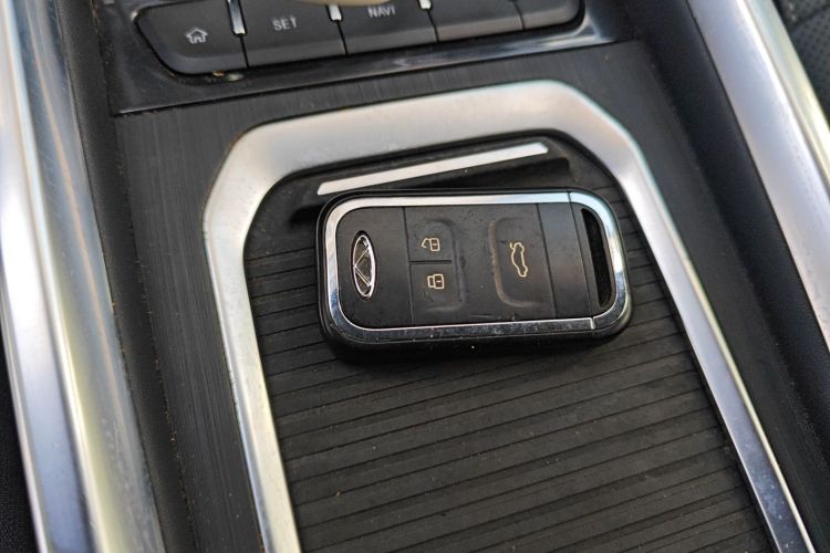 奇瑞 瑞虎8 2018款 1.5TCI 自动豪华型 7座中控内饰11