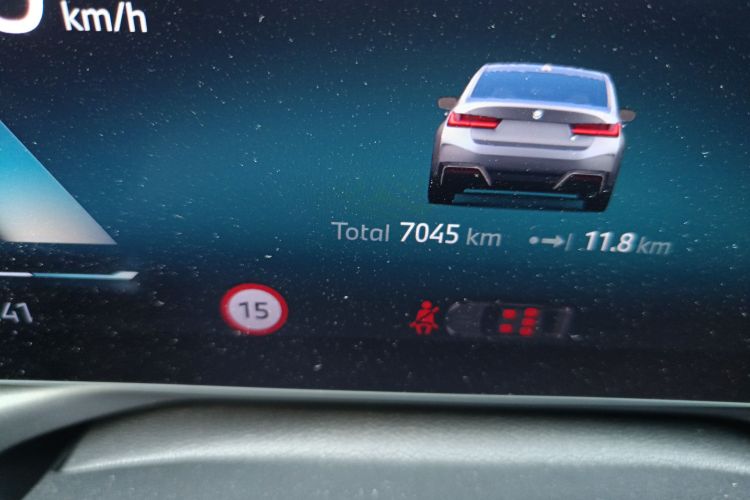 宝马i3 2025款 eDrive 35 L中控内饰15