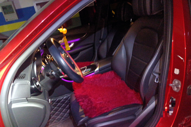 奔驰C级 2020款 改款 C 200 L 时尚型运动版中控内饰19