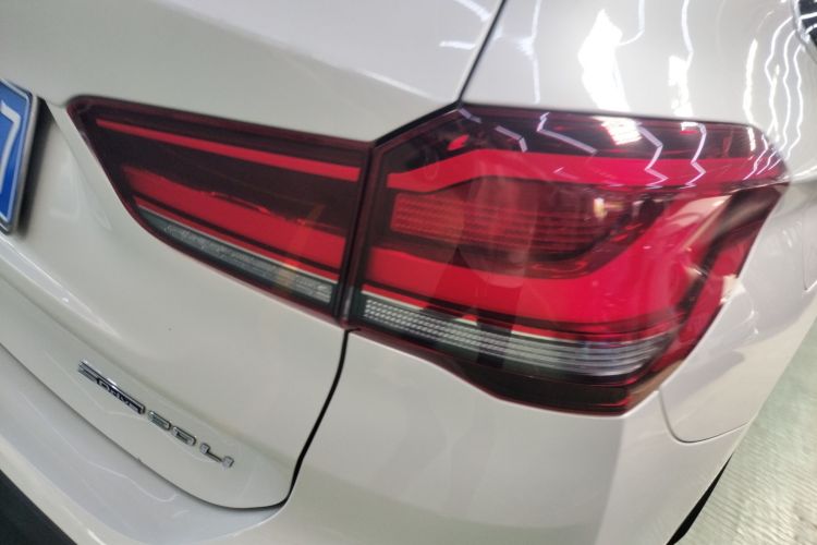 宝马X1 2020款 sDrive20Li 时尚型车身外观9