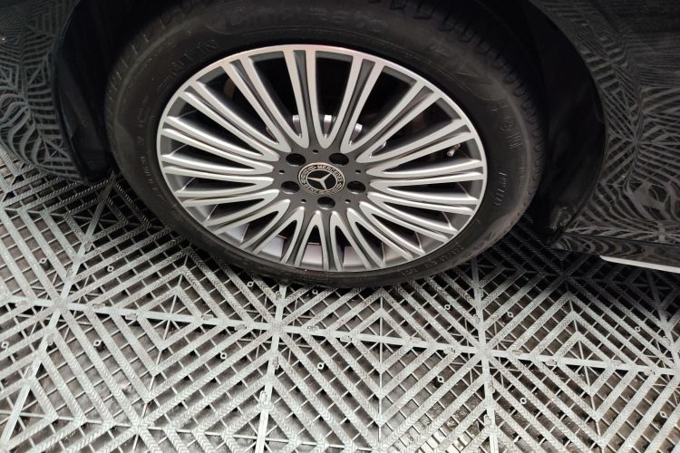 奔驰E级 2020款 改款 E 260 L 运动型车身外观6007