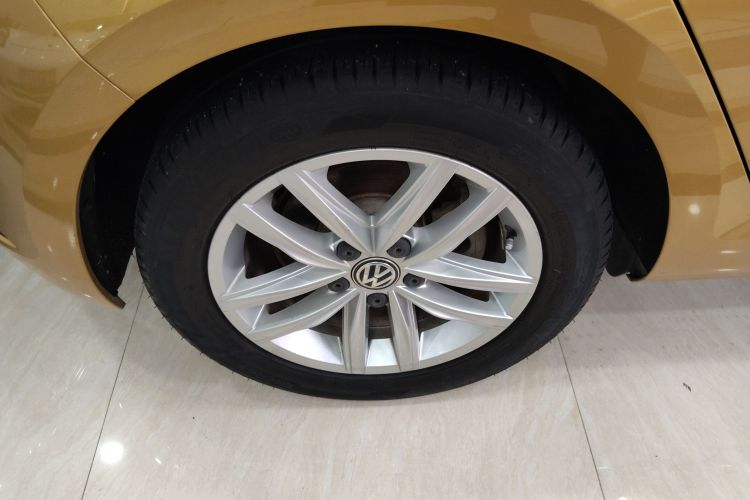 大众 高尔夫 2018款 230TSI 自动舒适型车身外观6008