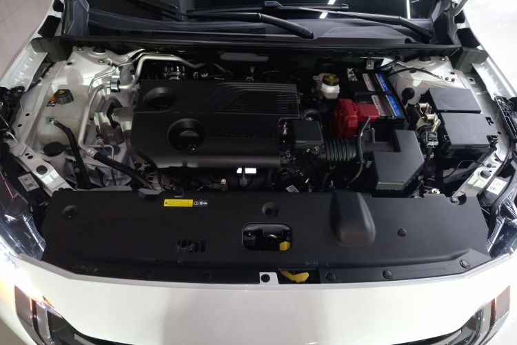 日产 轩逸 2023款 1.6L CVT悦享版机舱底盘24