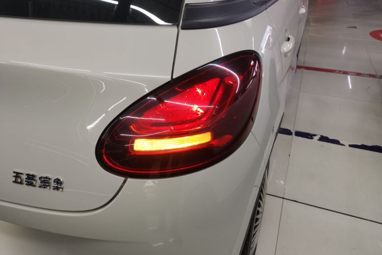 五菱汽车 五菱缤果 2023款 203km 轻享款车身外观6006