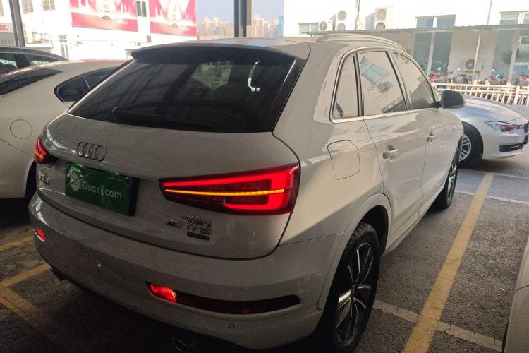 奥迪Q3 2016款 40 TFSI quattro 全时四驱运动型车身外观7