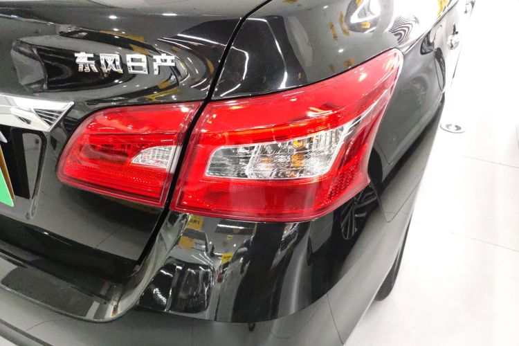 日产 轩逸 2024款 改款二 经典 1.6XE CVT舒适版车身外观6006