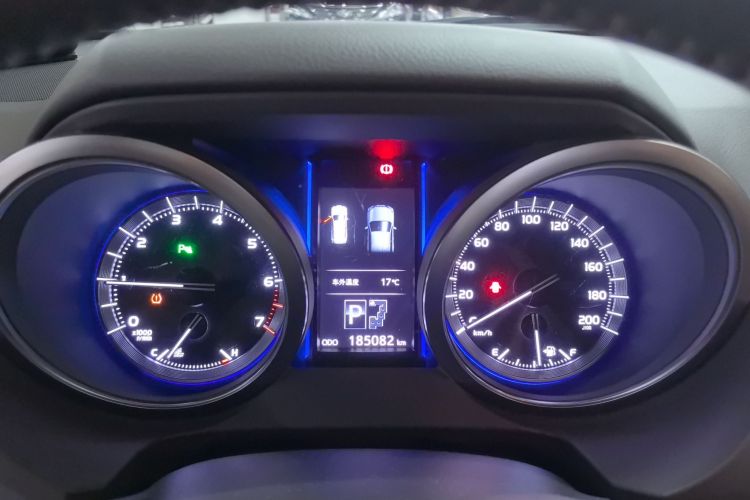 丰田 普拉多 2016款 3.5L 自动TX-L局部细节14