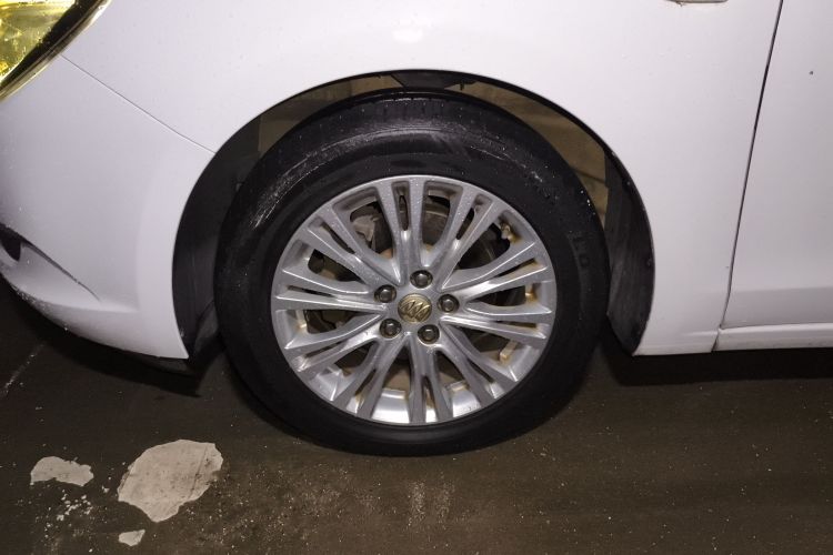 别克 英朗 2016款 15N 自动精英型车身外观6007