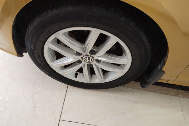 大众 高尔夫 2018款 230TSI 自动舒适型车身外观6007