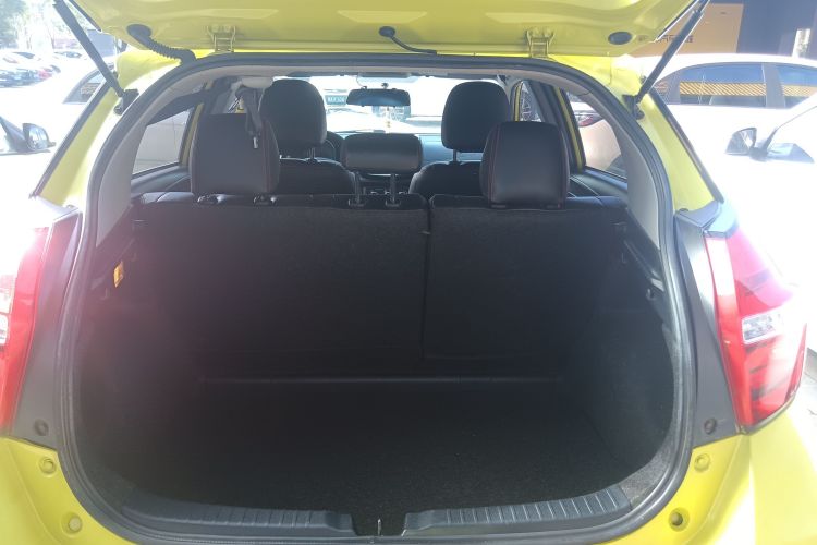 丰田 YARiS L 致炫 2016款 改款 1.5E CVT魅动版机舱底盘23