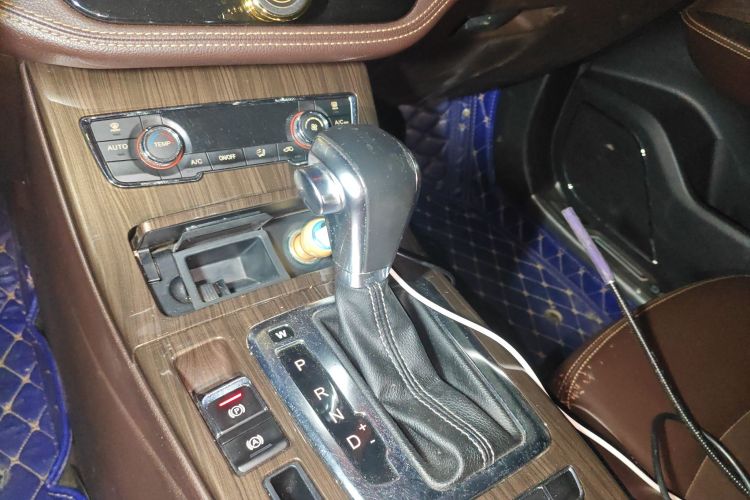 汉腾汽车 汉腾X5 2018款 1.5T CVT豪华版中控内饰18