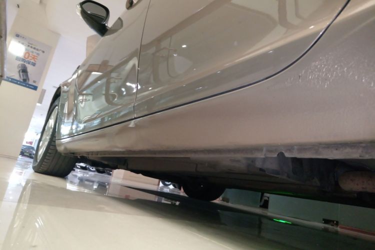 别克 君威 2015款 1.6T 精英技术型局部细节9002