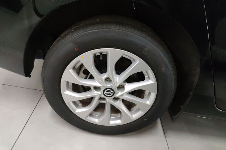 日产 轩逸 2024款 改款二 经典 1.6XE CVT舒适版车身外观6008