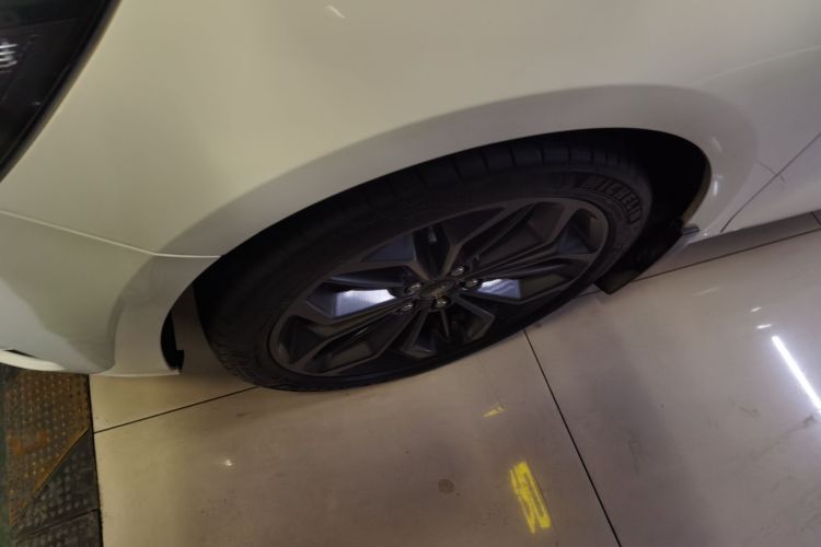 福特 福克斯 2022款 三厢 EcoBoost 180 自动ST Line车身外观6007