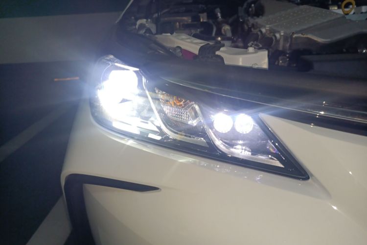 丰田 卡罗拉 2024款 1.2T 先锋版车身外观8