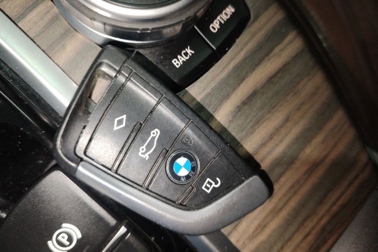 宝马X3 2020款  xDrive28i M运动套装中控内饰7001