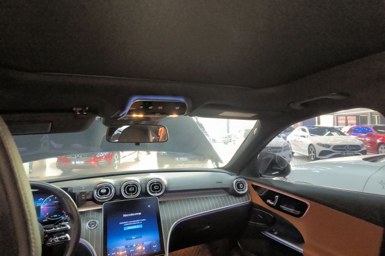 奔驰C级 2022款 C 260 L 运动版中控内饰22