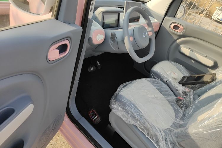 奔腾小马 2026款 222km 萌趣马中控内饰20