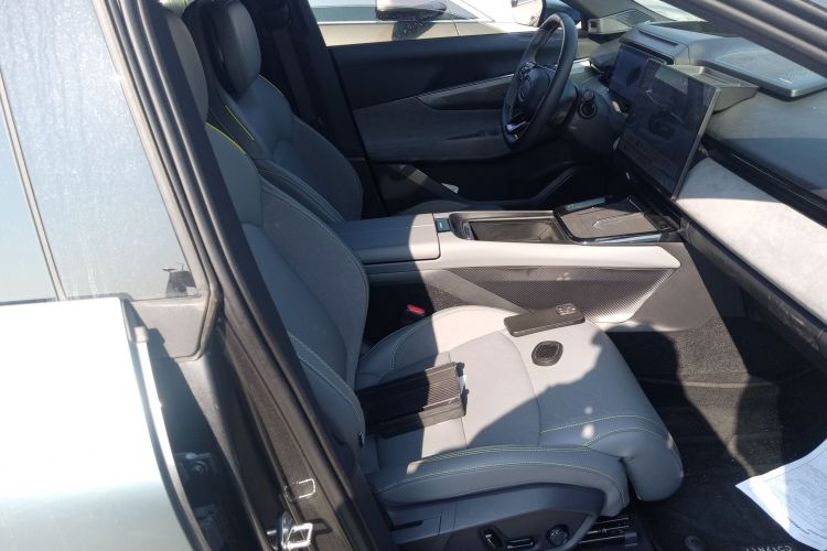 领克08 EM-P 2023款 245km 超长续航Halo局部细节41