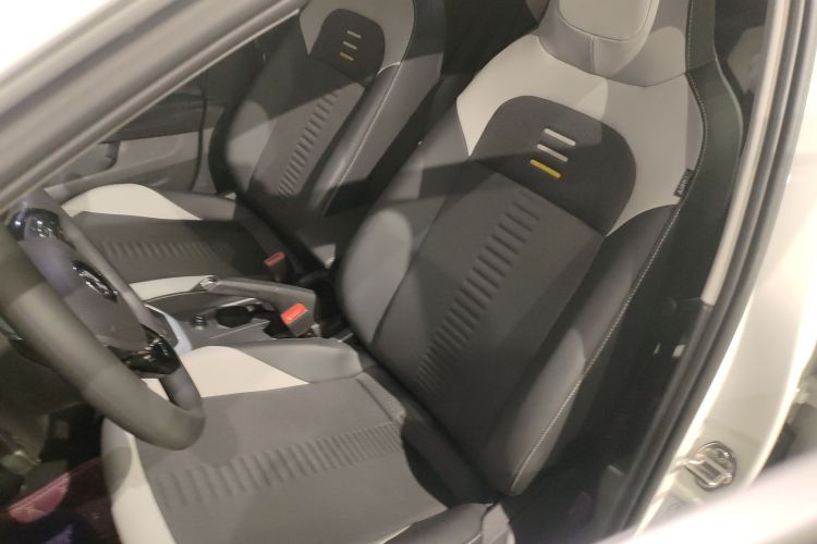 大众 Polo 2019款 Plus 1.5L 自动炫彩科技版局部细节19