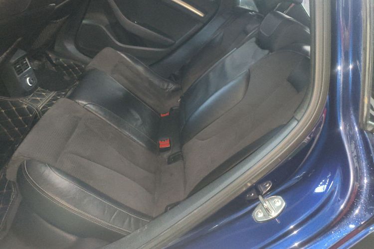 奥迪S3 2017款 改款 S3 2.0T Limousine中控内饰21